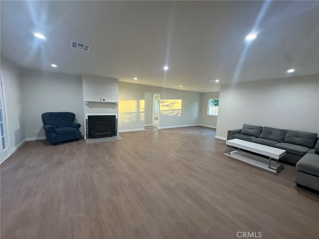 Properties 3 7710 Wentworth Street