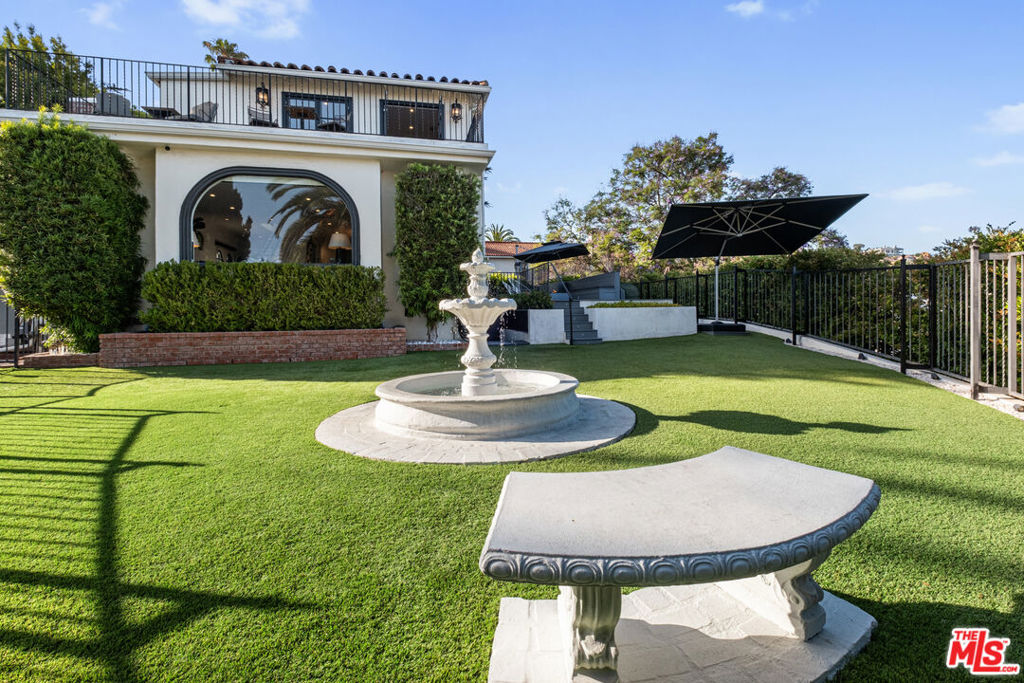Properties 3 6801 Iris Circle
