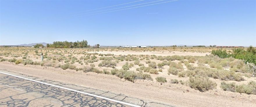 Nice flat lot right on Historic Route 66! Very close to Int. 40.