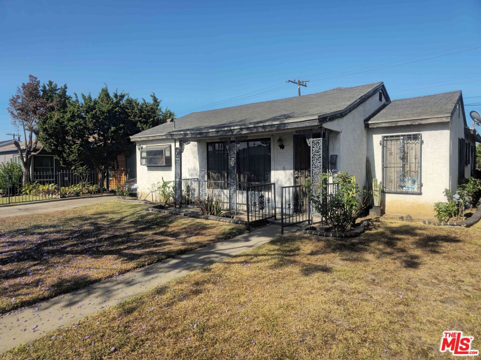 14102 S Parmelee Avenue