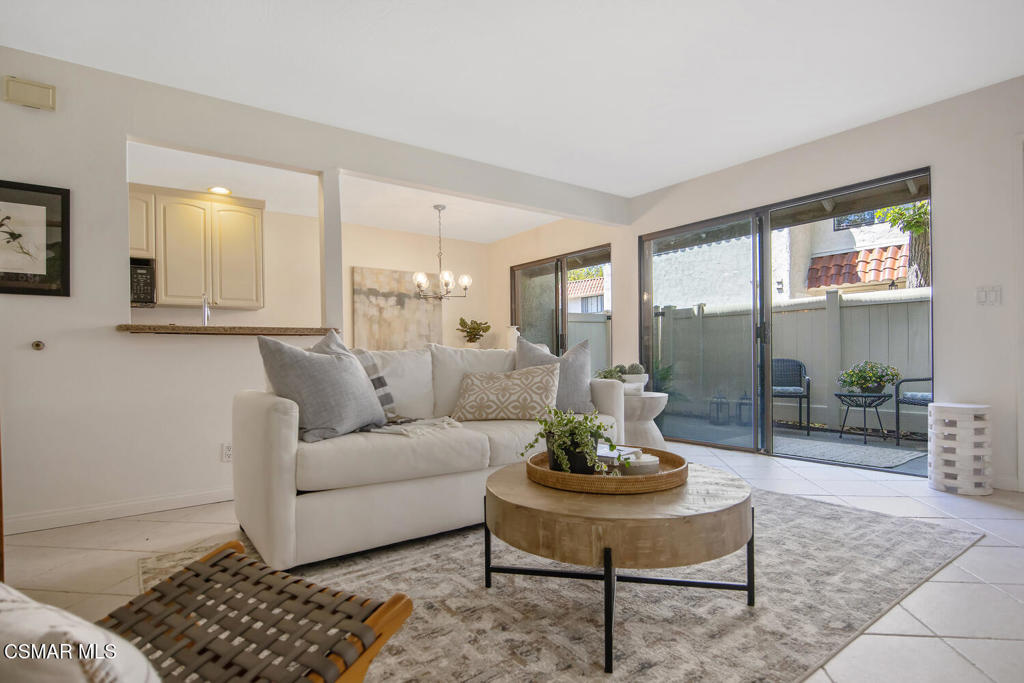 2864 Instone Court