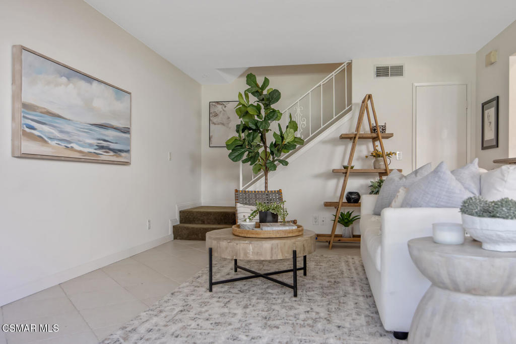 2864 Instone Court