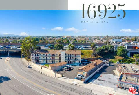 Photo of 16925 Prairie Avenue, Torrance, CA 90504 (MLS # 26859675)