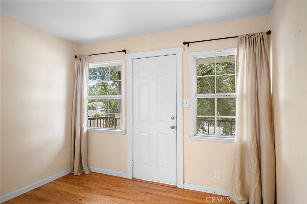 10018 Tujunga Canyon Boulevard