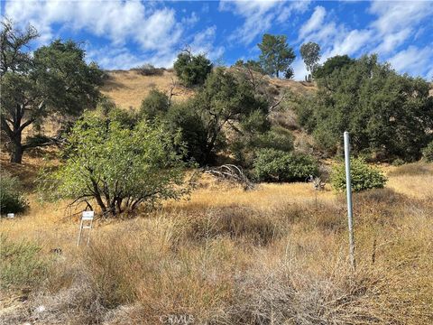 Photo of 0 Chiquita Canyon RD, Val Verde, CA 91384 (MLS # SR25225757) Photo of 0 Chiquita Canyon RD, Val Verde, CA 91384 (MLS # SR25225757)