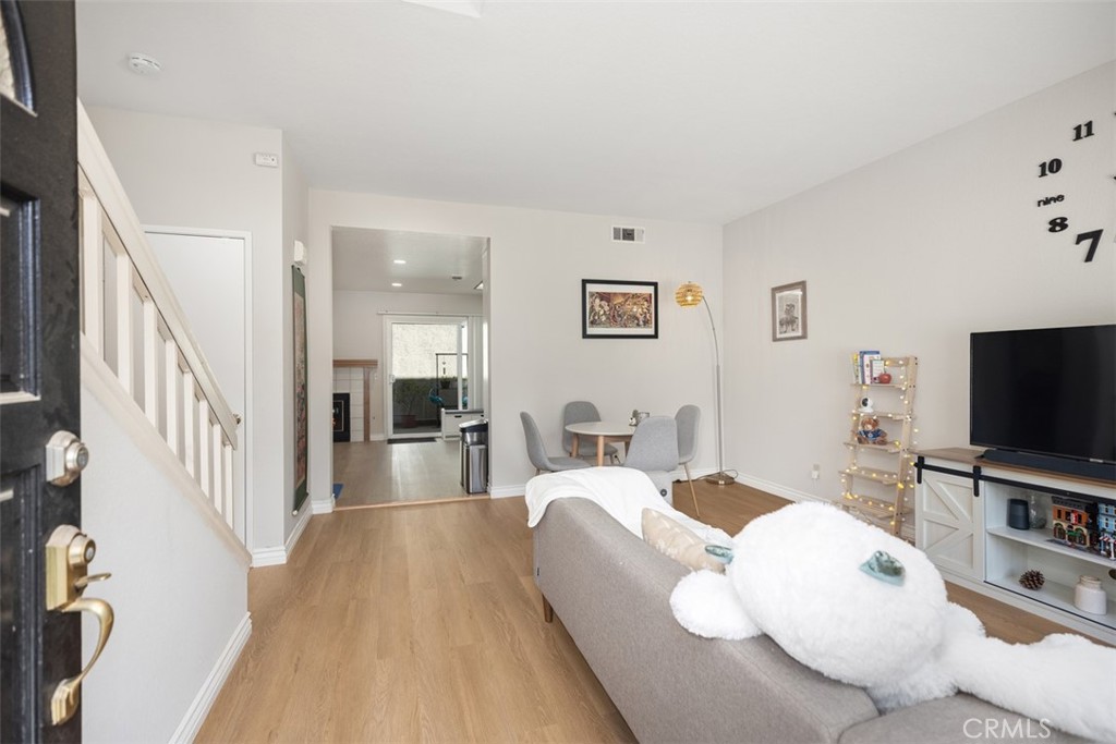 656 Springbrook N 21