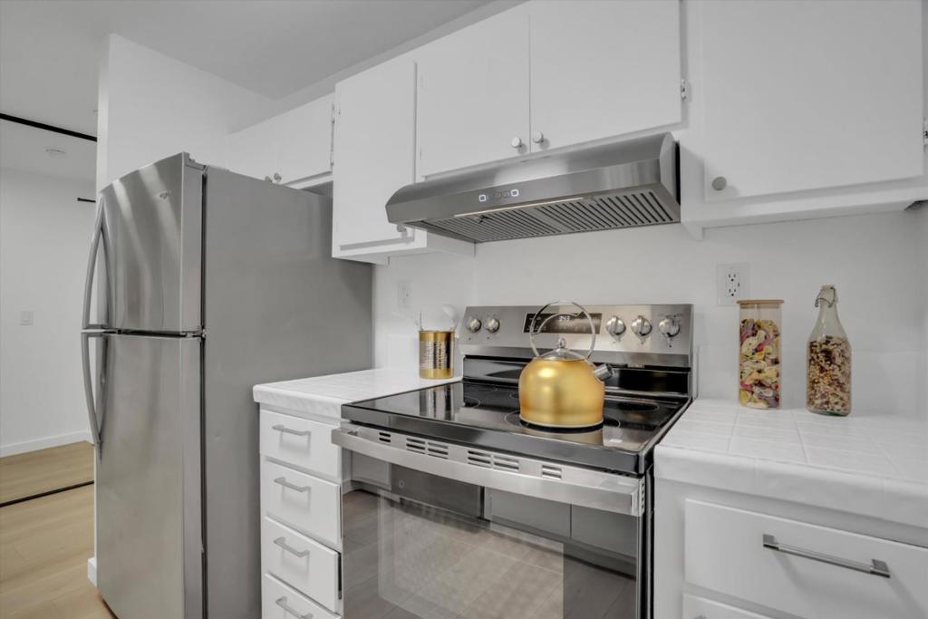 13700 San Pablo Avenue 2213