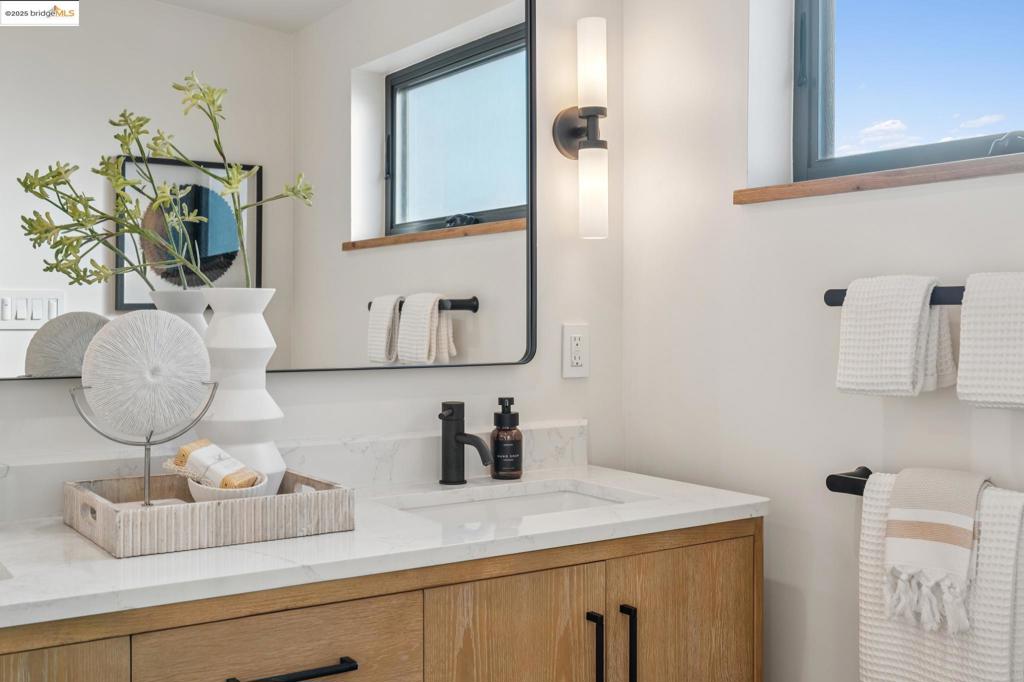 CENTRAL BERKELEY - Residential