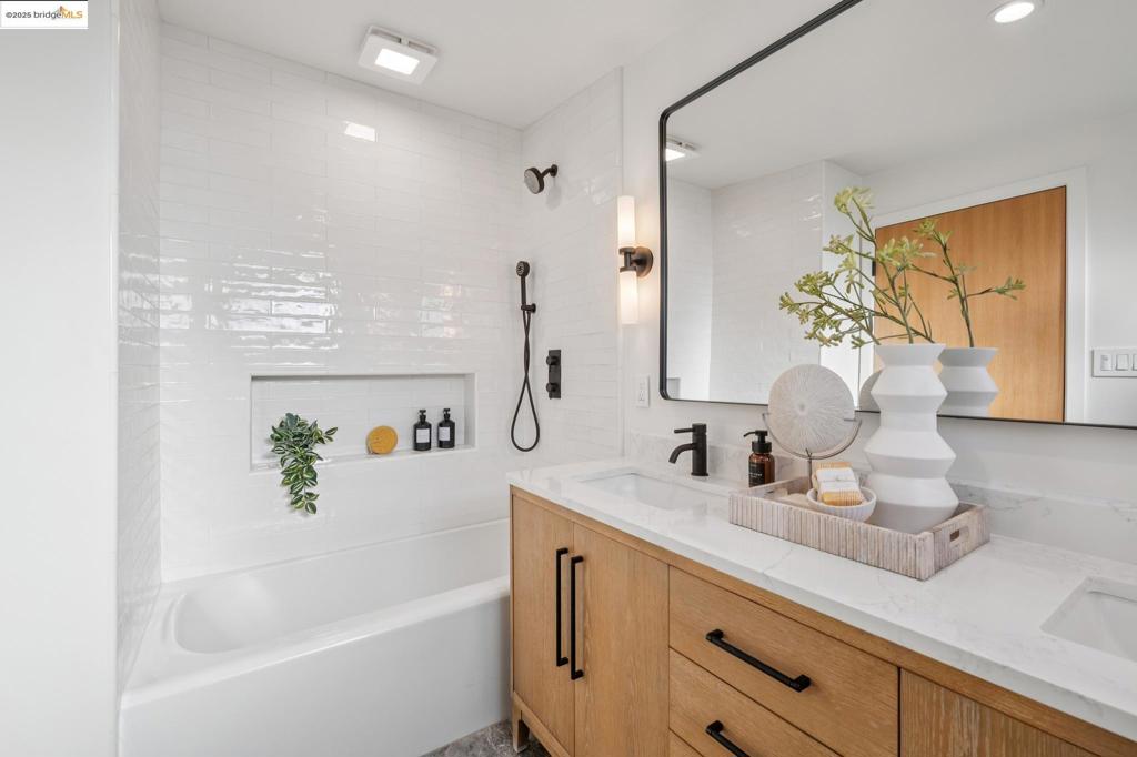 CENTRAL BERKELEY - Residential