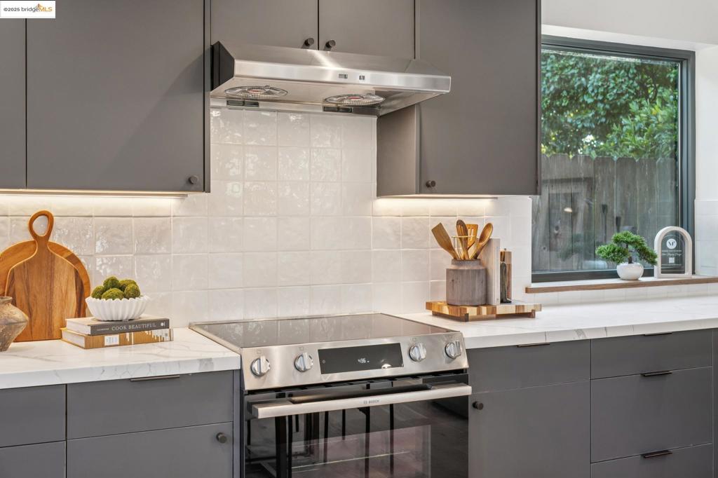 CENTRAL BERKELEY - Residential