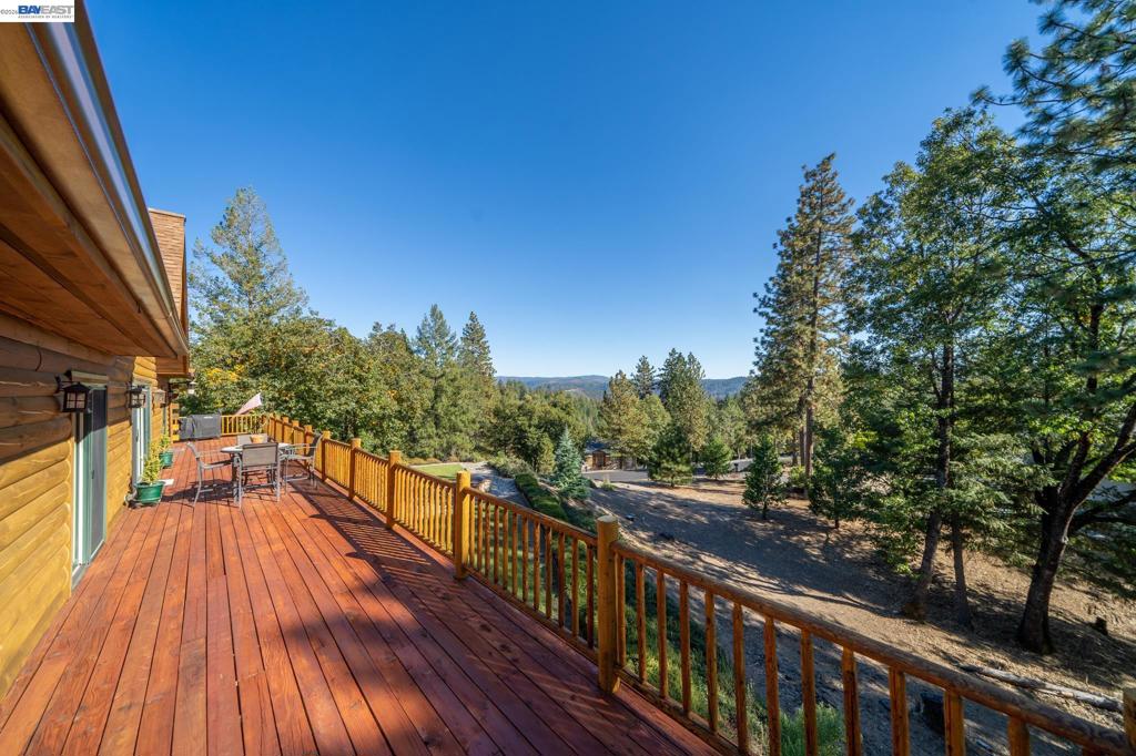 6775 Trailhead Ct