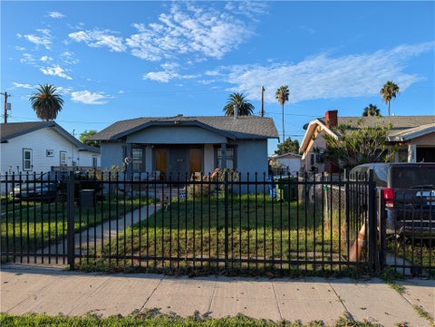 Photo of 1438 W 70th ST, Los Angeles, CA 90047 (MLS # PF26197483)