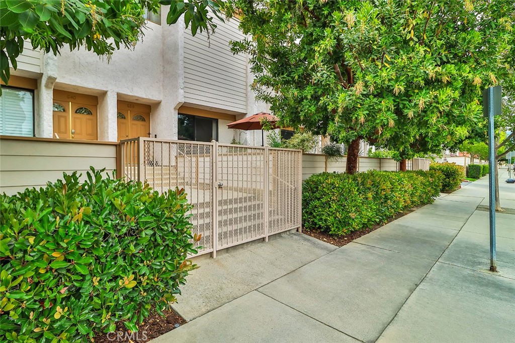 21025 Lemarsh Street G39