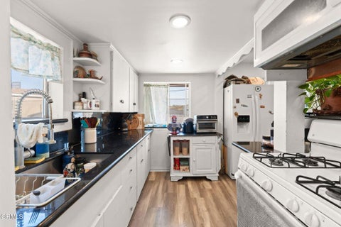 Tiny photo for 2422 Alameda Avenue, Ventura, CA 93003 (MLS # V1-38175)