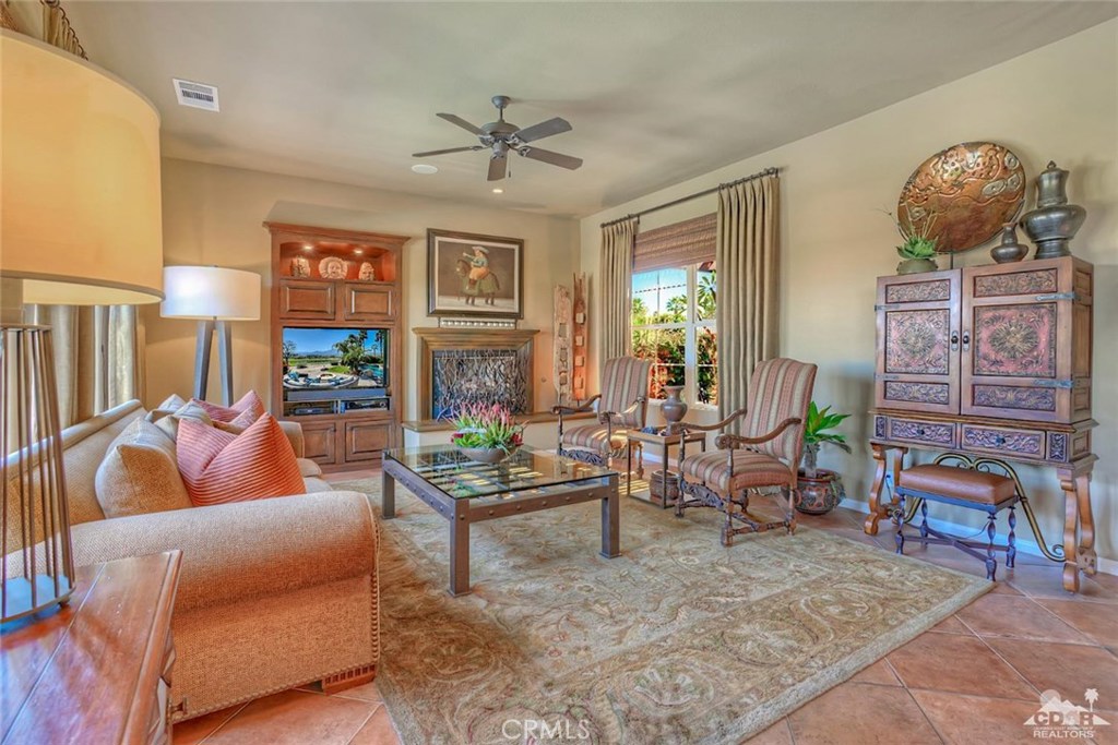 Santo Tomas - Residential