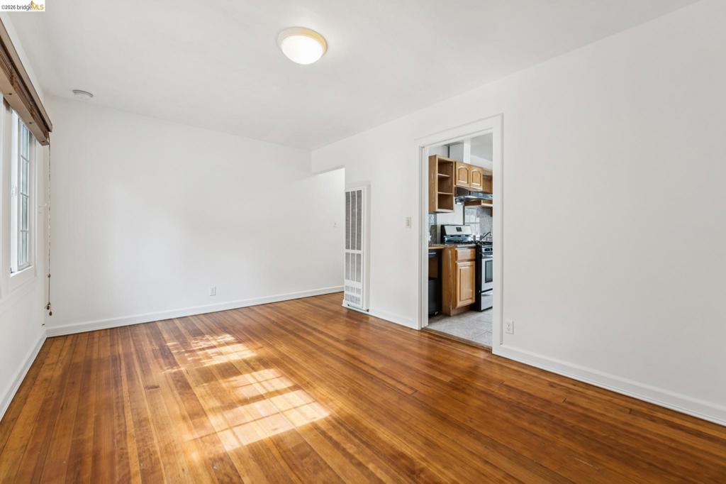 33 W Bissell