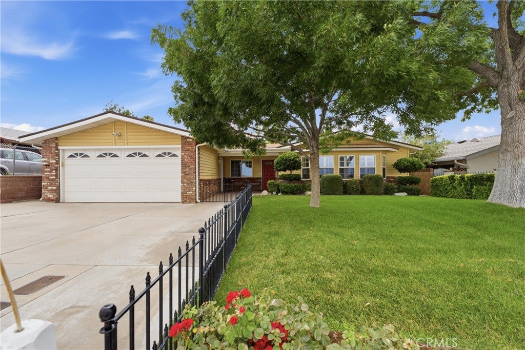 42123 45th Street W