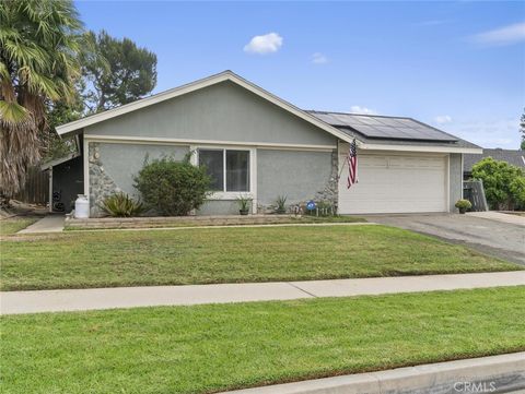 Photo of 7905 Amethyst Ave, Rancho Cucamonga, CA 91730 (MLS # PW25237516) Photo of 7905 Amethyst Ave, Rancho Cucamonga, CA 91730 (MLS # PW25237516)