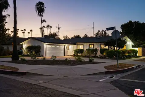 MLS: 26866191
