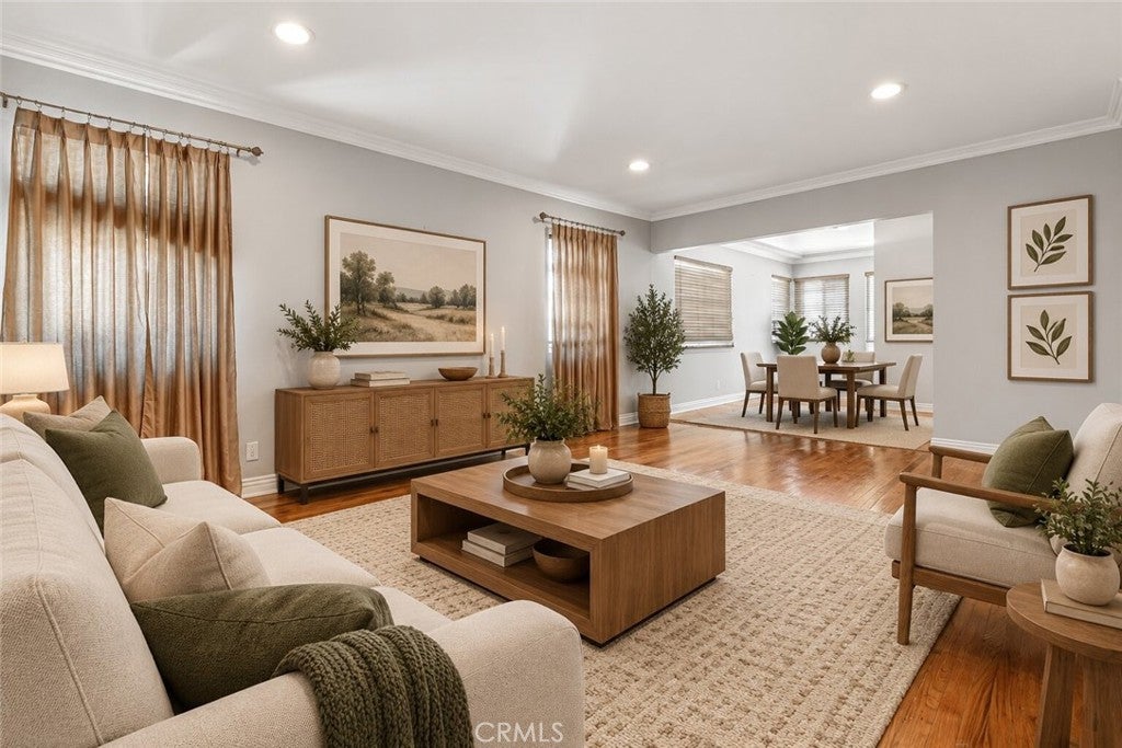 727 W 137th Place
