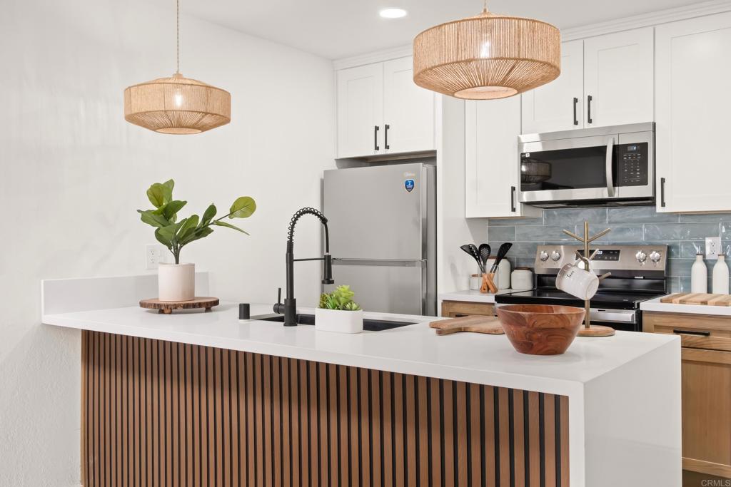 8024 Linda Vista Road 1D