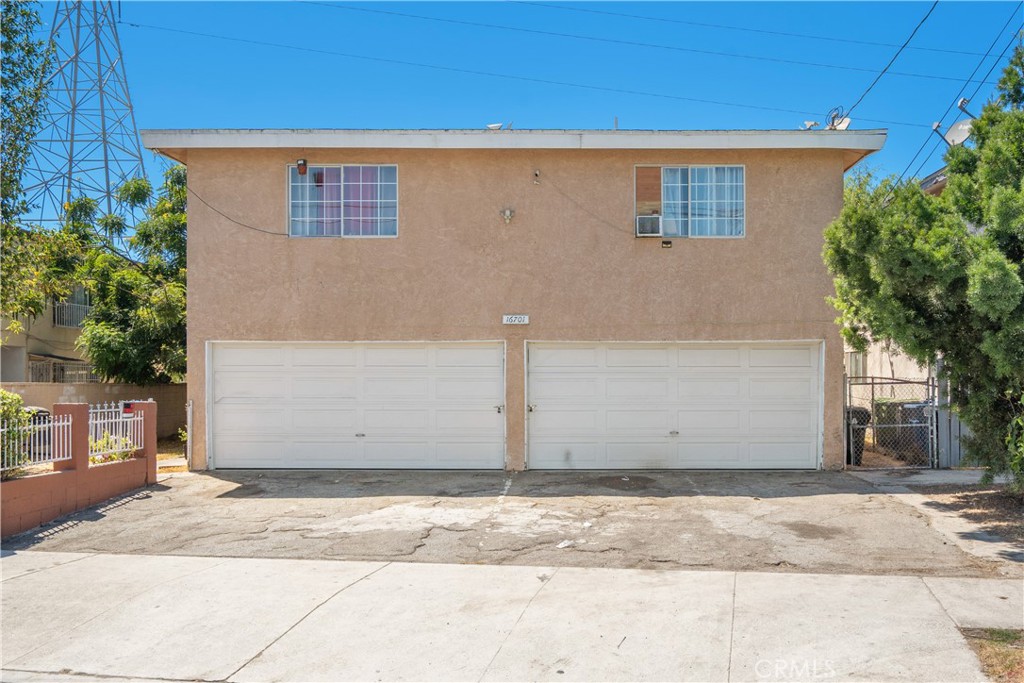 16701 S Denver Ave is a well-located 4-unit apartment building in the city of Gardena, offering close proximity to major employment hubs and excellent freeway access. The property features a unit mix of (1) 2-Bed/1.5-Bath and (3) 1-Bed/1-Bath units, with 2 attached 2-car garages. The building totals 3,048 SF of living space on a 5,067 SF lot, priced attractively at $287.07/SF and $218,750 per unit. Current financials reflect a 4.24% CAP and 13.76 GRM, with a strong value-add opportunity to achieve an 7.29% market CAP and 9.55 GRM, representing 44% rental upside.
The property benefits from a central South Bay location with easy access to the 110, 91, and 405 freeways, placing tenants within 20 minutes of Downtown Los Angeles, LAX, and Long Beach. With its strategic location, stable in-place income, and clear potential for growth, 16701 S Denver Ave represents a strong investment opportunity for value-add investors and 1031 exchange buyers seeking a well-positioned asset in the South Bay market.