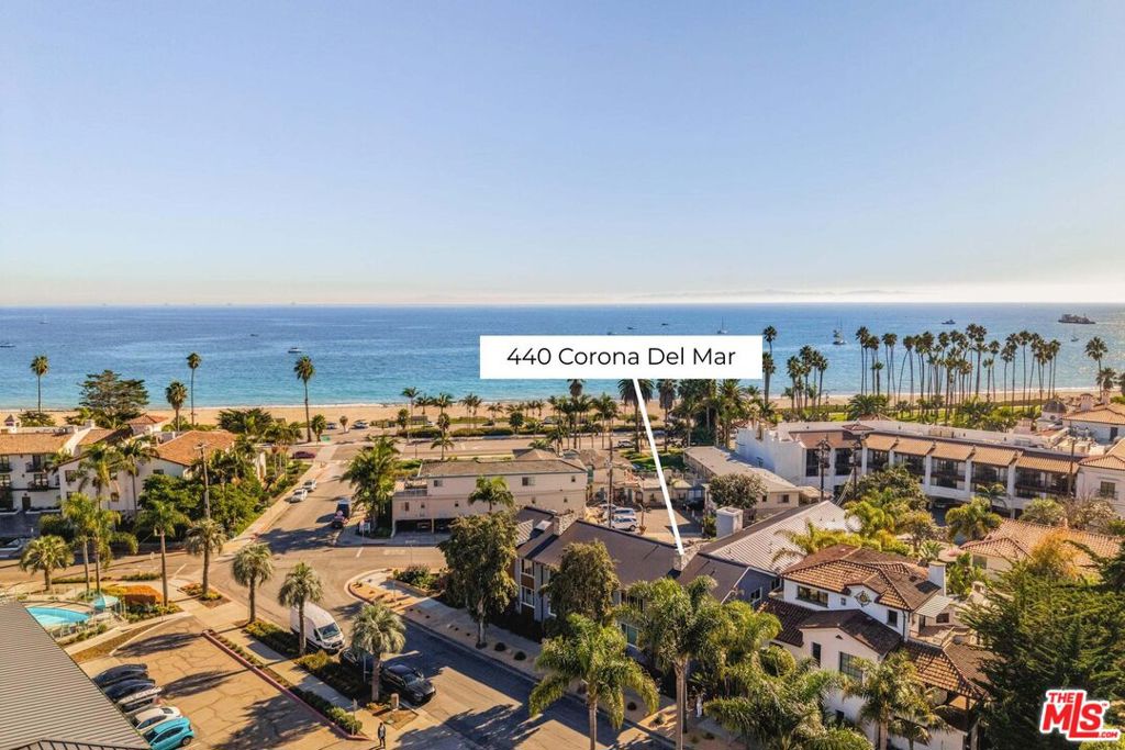 440 Corona Del Mar