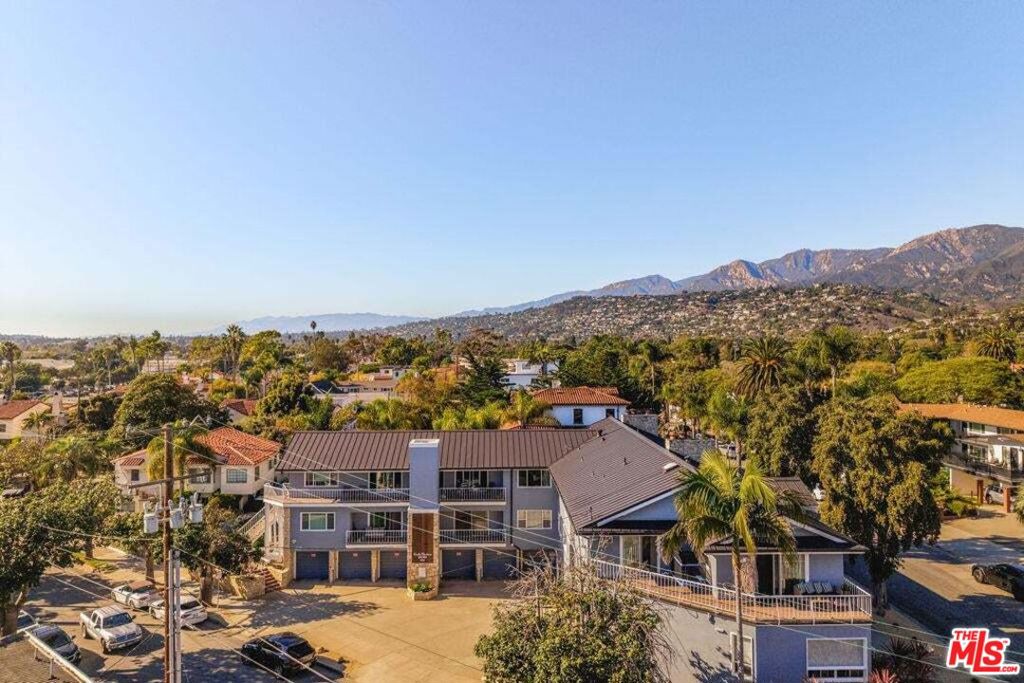 440 Corona Del Mar