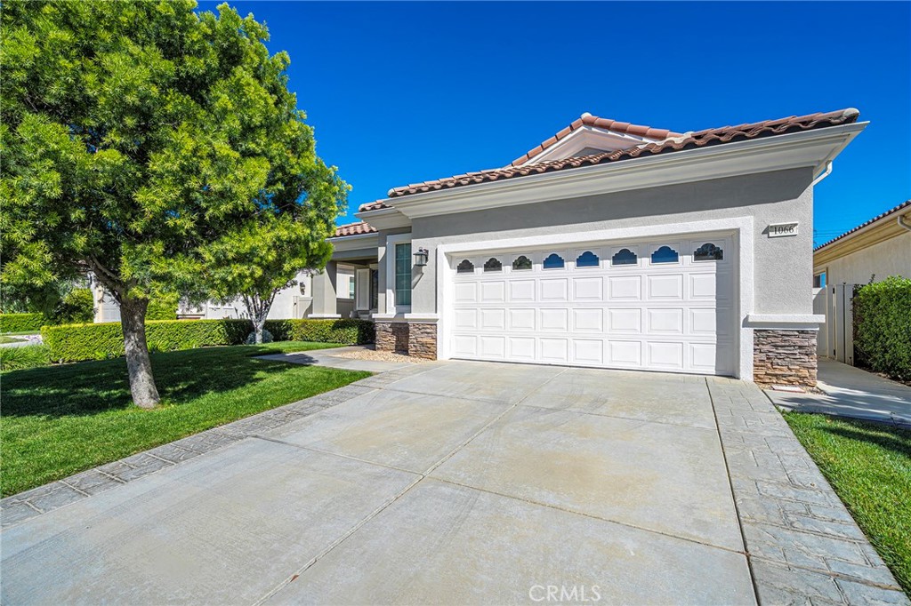 1066 Northview