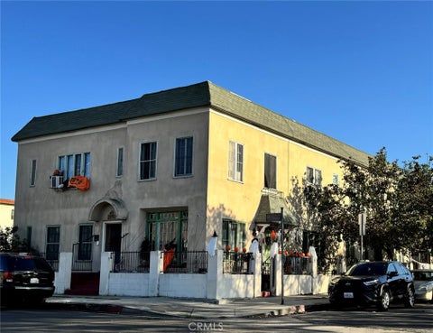 Photo of 1400 S Oxford AVE, Los Angeles, CA 90006 (MLS # RS26224318)