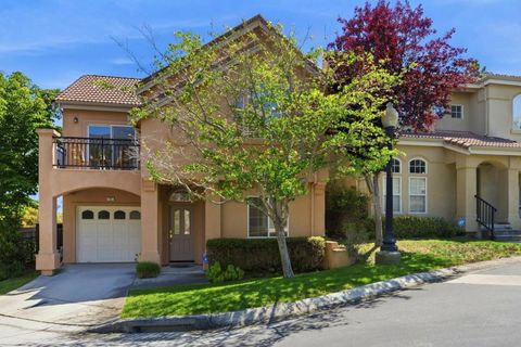 Photo of 1 Arroyo View Circle, Belmont, CA 94002 (MLS # ML82046342)