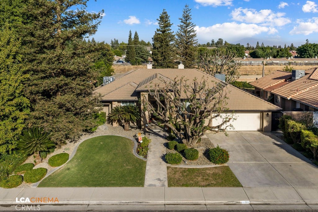 2512 Oak View Court