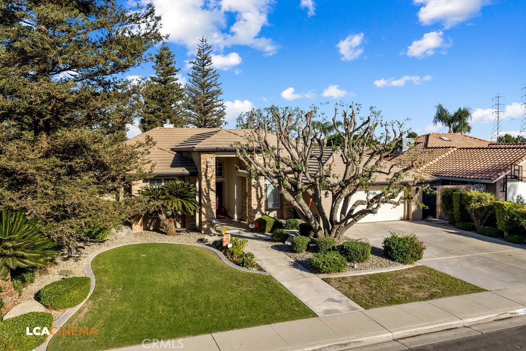 2512 Oak View Court
