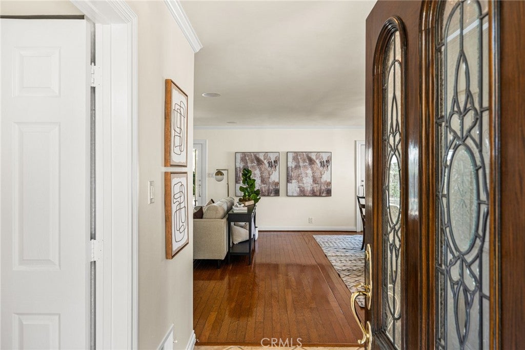 625 E Adams