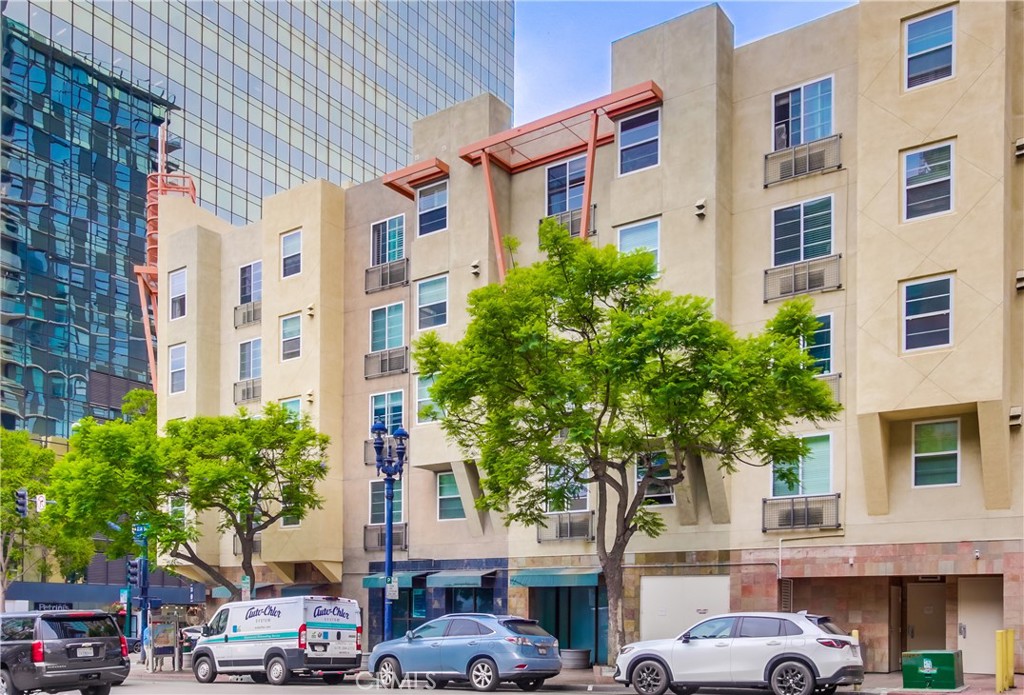 1435 India Street 409