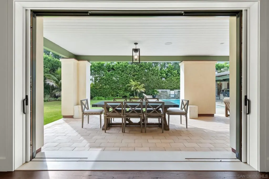 La Jolla, California 92037, United States, 6 Bedrooms Bedrooms, ,8 BathroomsBathrooms,Residential,Active,243051