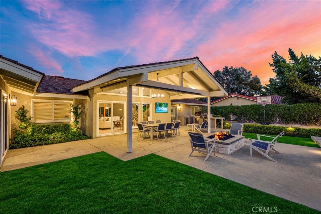 Photo of 1016 Castlegate Lane, North Tustin, CA 92705 (MLS # PW26052686)