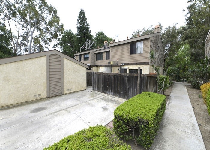 534 S Flower Circle
