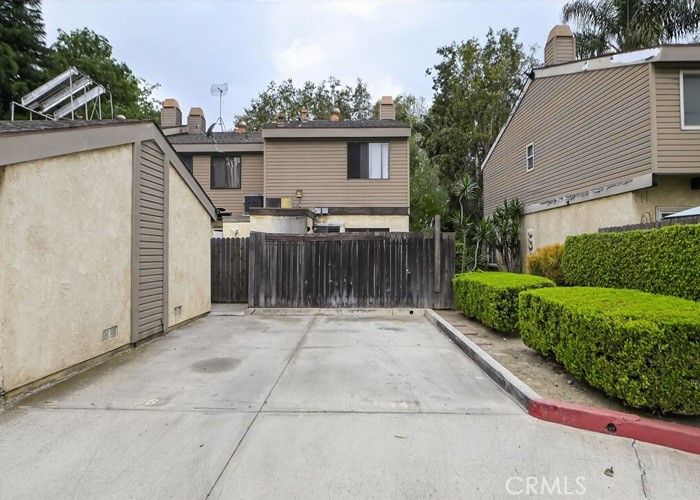 534 S Flower Circle