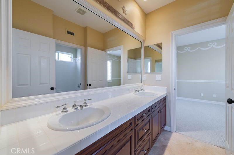 Tesoro Crest (TECT) - Residential Lease