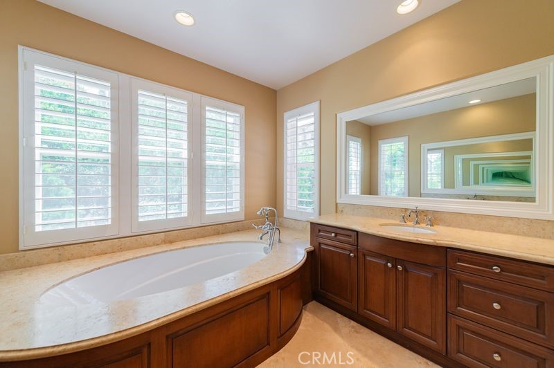 Tesoro Crest (TECT) - Residential Lease