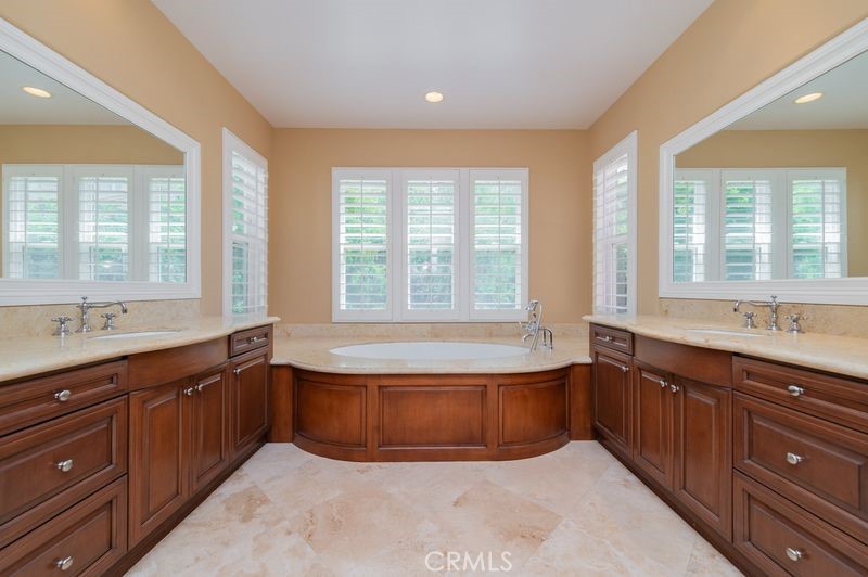 Tesoro Crest (TECT) - Residential Lease