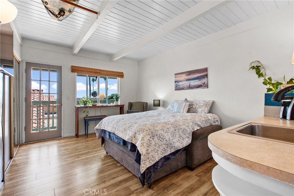 3329 Panorama Dr