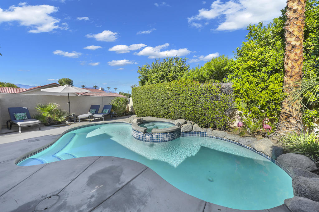 Silver Sands R.C. - Residential