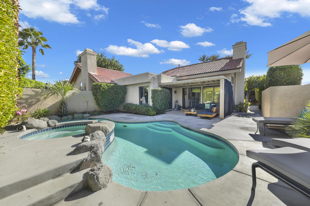 Silver Sands R.C. - Residential