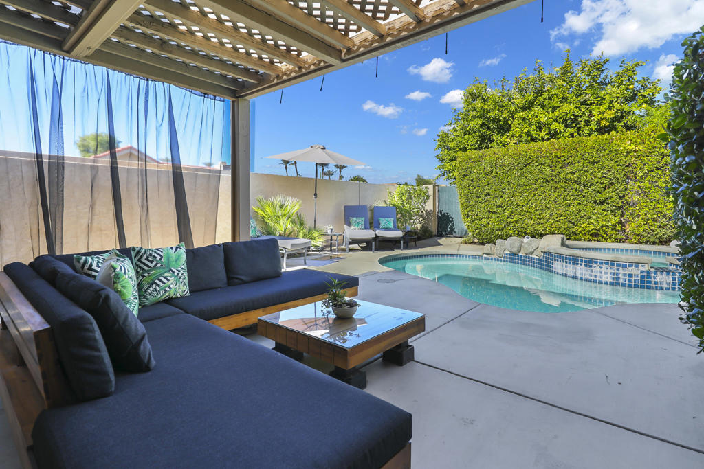 Silver Sands R.C. - Residential