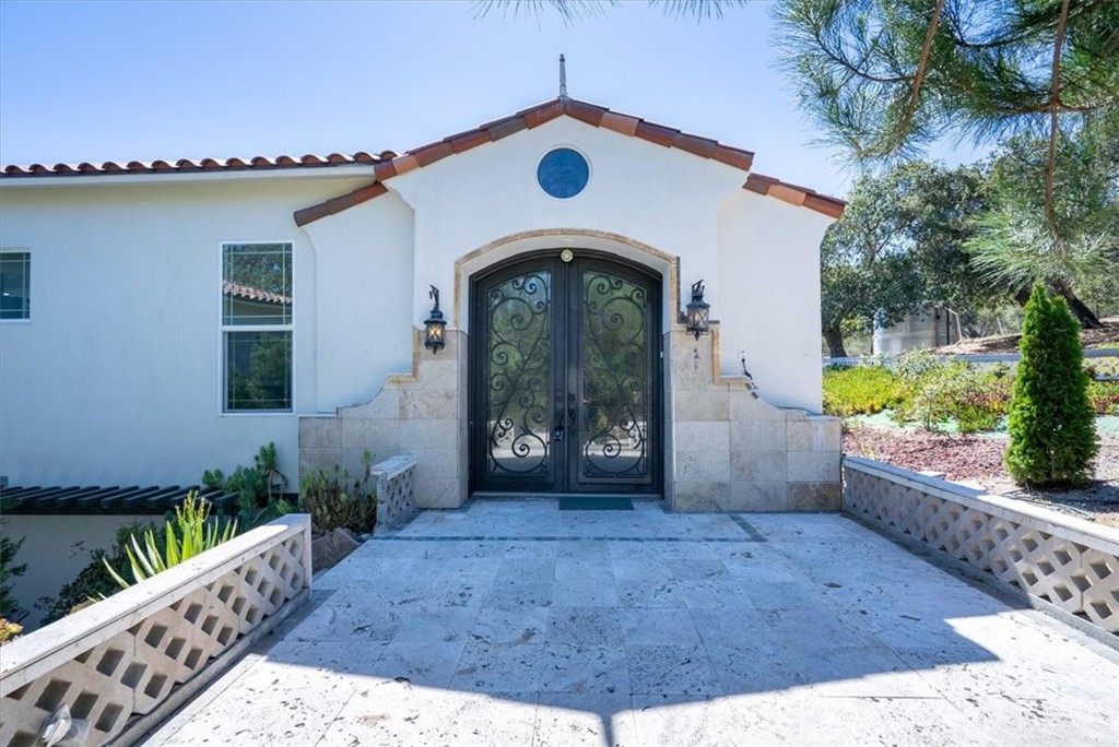 1250 Manzanita Court