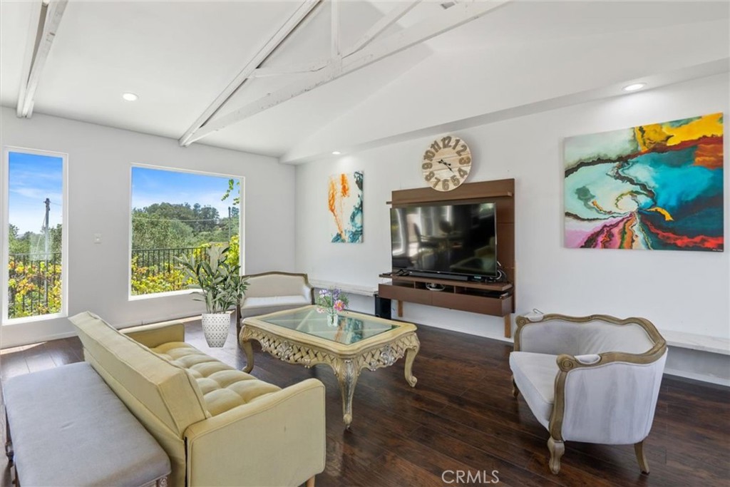 East of 101(500) - Residential