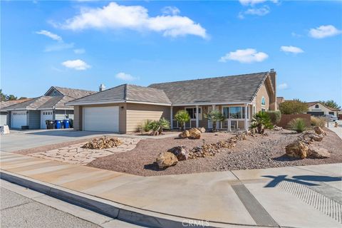 Photo of 15493 Amber Pointe Dr, Victorville, CA 92394 (MLS # IV25257867)