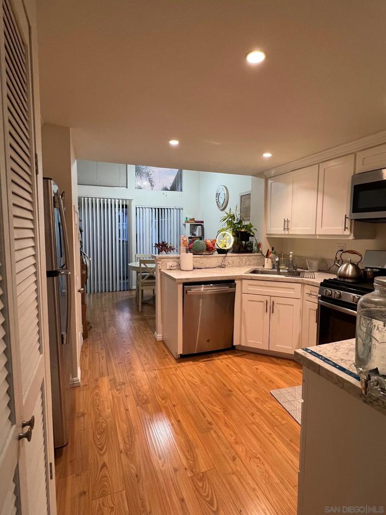 4035 Carmel View Rd 114